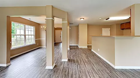 9 Bevel Ct, Durham, NC 27704 photo 2
