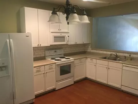 2011 Freeport Dr, Cary, NC 27519 photo 9