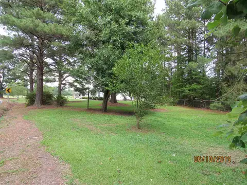 707 Old Hamilton Rd, Dunn, NC 28334 photo 4