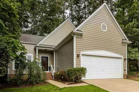 4 Penhurst Ct, Durham, NC 27713 photo 2