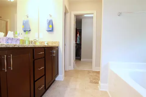 8020 N Pine Shadows Dr, Garner, NC 27529 photo 11