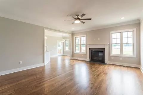 643 Dogeye Rd, Benson, NC 27504 photo 5