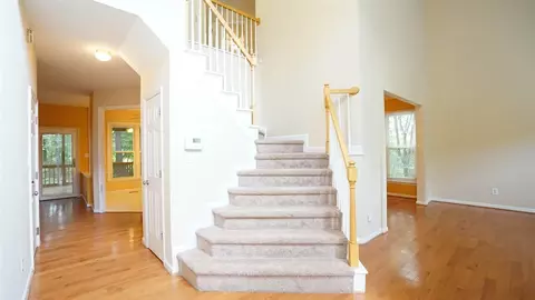 4 Flagstaff Ct, Durham, NC 27713 photo 2