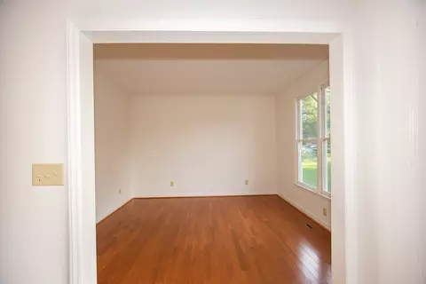 4811 Mandel Rd, Durham, NC 27712 photo 3