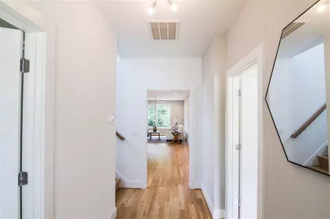 706 Colleton Rd, Raleigh, NC 27610 photo 2