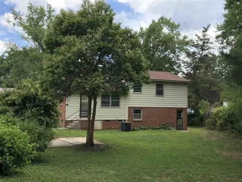 135 Emerald Cir, Durham, NC 27713 photo 2
