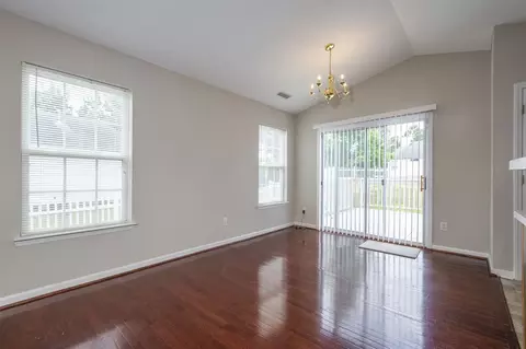 707 Quartz Dr, Durham, NC 27703 photo 4