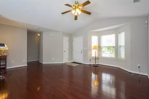 707 Quartz Dr, Durham, NC 27703 photo 3