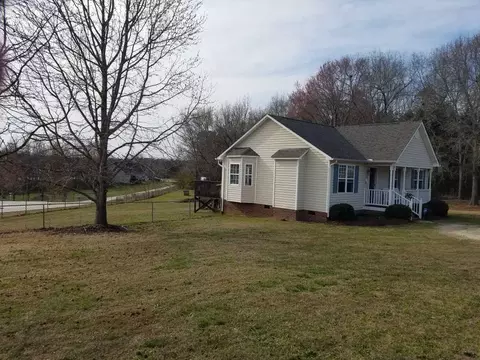 105 Pebblestone Ct, Willow Spring, NC 27592 photo 2