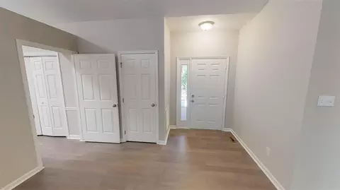 4926 Stephens Ln, Durham, NC 27712 photo 4