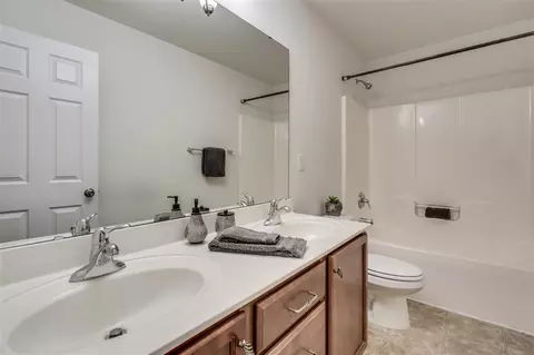 5106 Paces Ferry Dr, Durham, NC 27712 photo 19