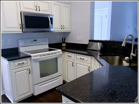 105 Hearthside Ct, Apex, NC 27502 photo 4