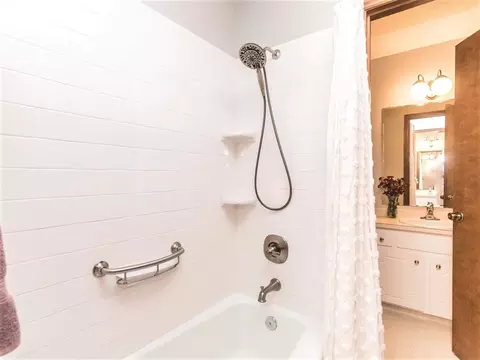 208 Clancy Cir, Cary, NC 27511 photo 16