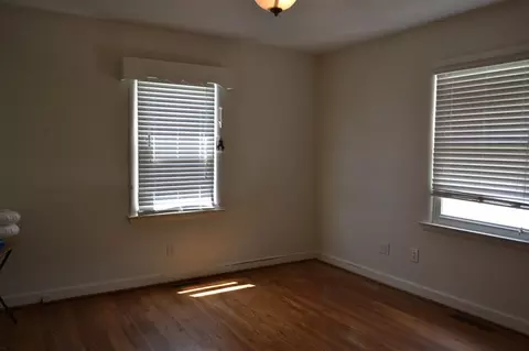 201 S Pine St, Benson, NC 27504 photo 7
