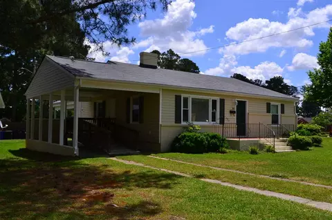 201 S Pine St, Benson, NC 27504 photo 14
