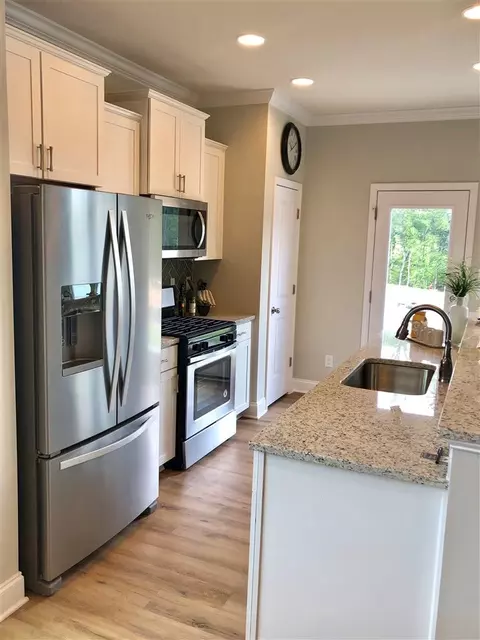 1019 Amber Shadow Dr, Durham, NC 27703 photo 2