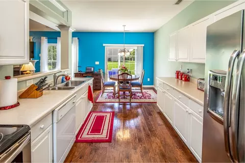 7842 Braefield Dr, Raleigh, NC 27616 photo 4