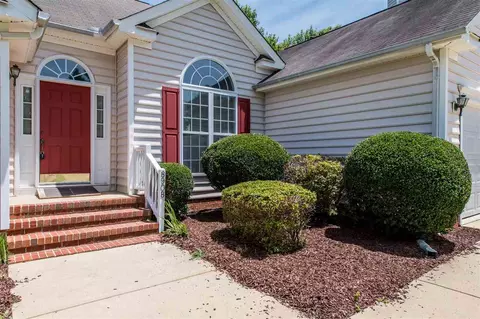 8908 Eaglebrook Ct, Raleigh, NC 27617 photo 2