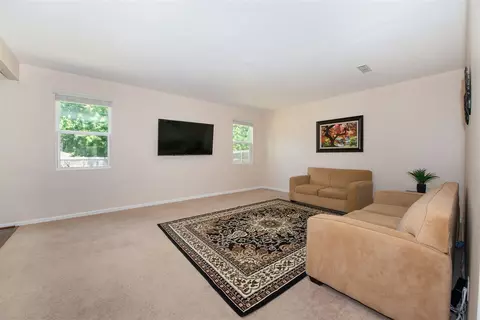 520 Callandale Ln, Durham, NC 27703 photo 4