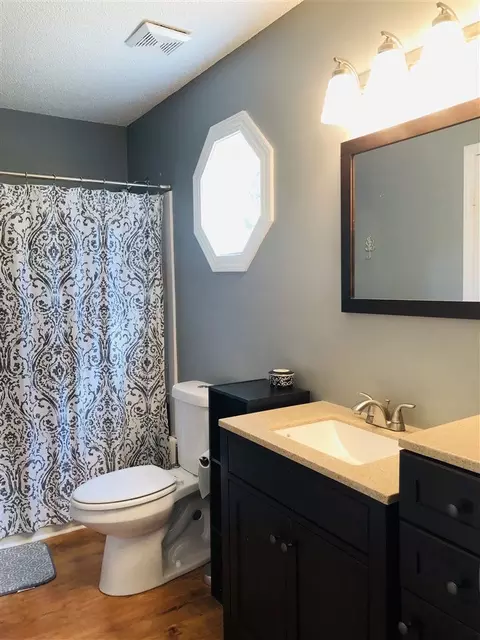 423 September Ln, Willow Spring, NC 27592 photo 4