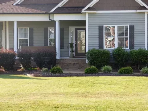 99 Silver Tee Ct, Selma, NC 27576 photo 2