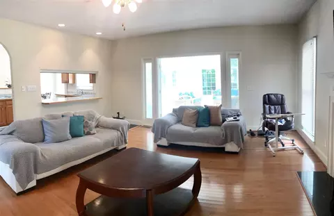105 Beasley Ct, Cary, NC 27513 photo 7