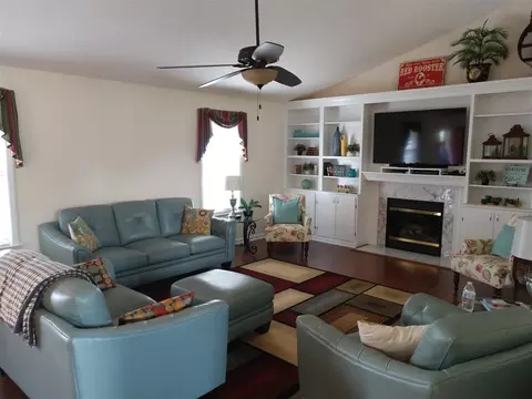 138 Hugh Dr, Smithfield, NC 27577 photo 5