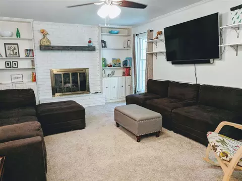 105 Fairntosh Pl, Durham, NC 27712 photo 8