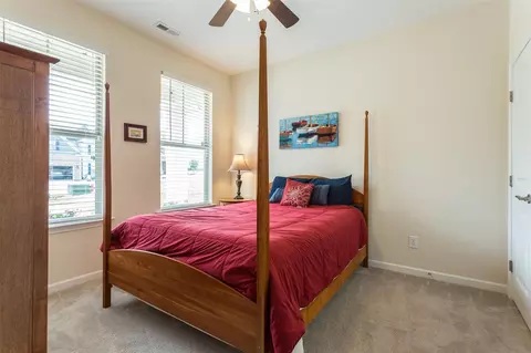 1109 Big Spring Cir, Durham, NC 27703 photo 14