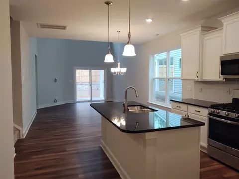 313 Lionel St, Durham, NC 27705 photo 3