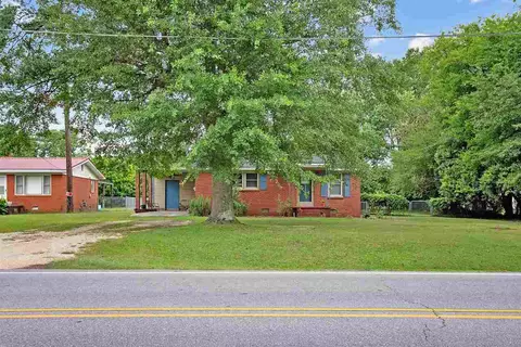 204 E Masonic Rd, Erwin, NC 28339 photo 2