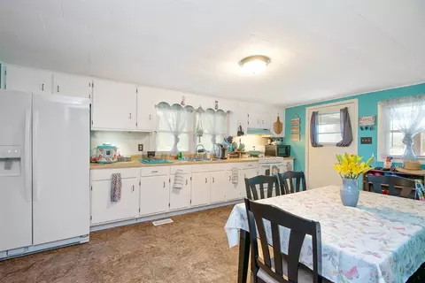 204 E Masonic Rd, Erwin, NC 28339 photo 16