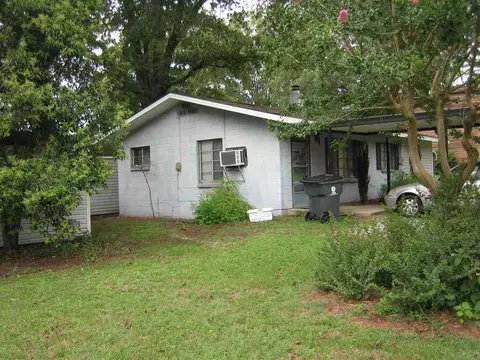 38 E Cutts St, Angier, NC 27501 photo 2