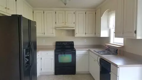 222 Old Roberts Rd, Benson, NC 27504 photo 5