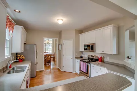 4 Greers Ferry Ct, Durham, NC 27713 photo 9