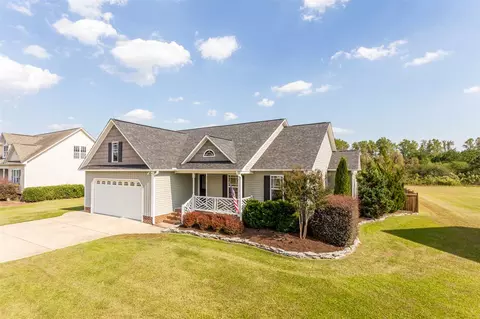 35 Long Grass Dr, Smithfield, NC 27577 photo 2