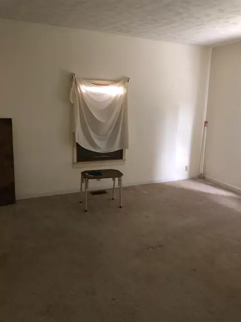 111 Johnson St, Roxboro, NC 27573 photo 5