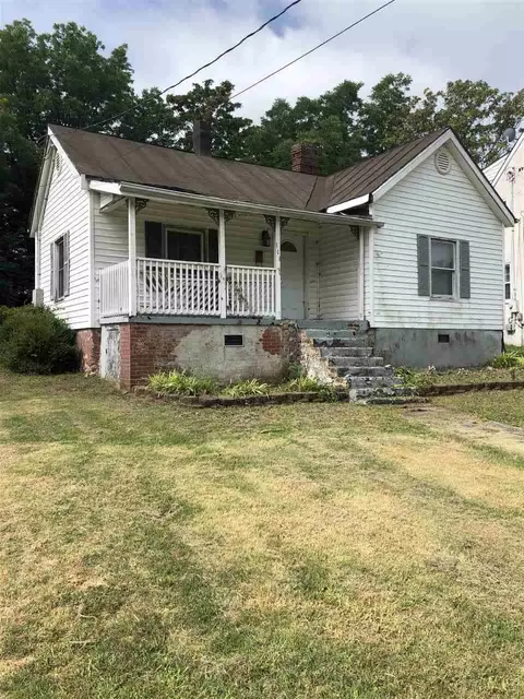 111 Johnson St, Roxboro, NC 27573 photo 1