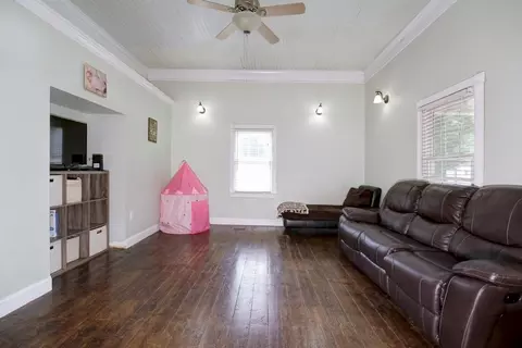 103 E Wilson St, Micro, NC 27555 photo 6