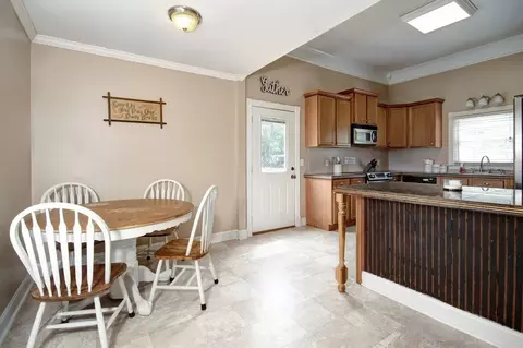 103 E Wilson St, Micro, NC 27555 photo 10