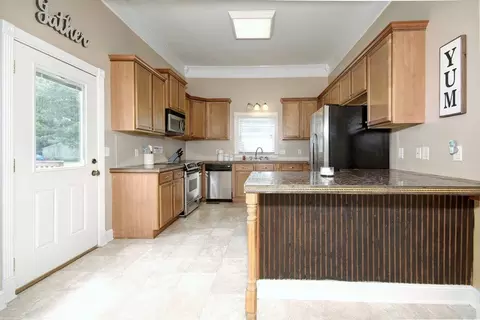 103 E Wilson St, Micro, NC 27555 photo 8