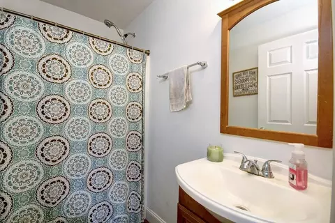 103 E Wilson St, Micro, NC 27555 photo 16