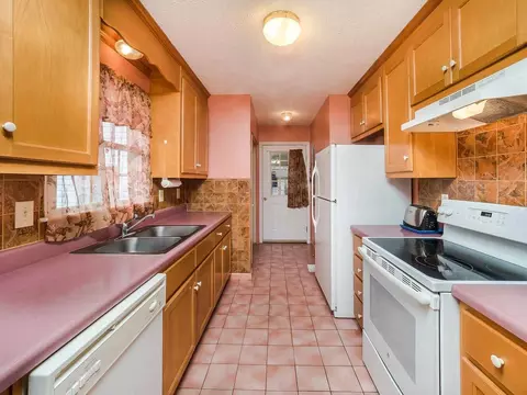 105 Abbott Ln, Durham, NC 27703 photo 4