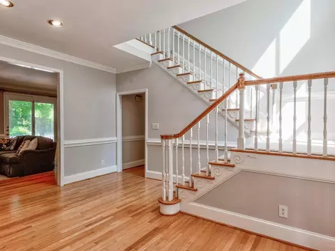 9 Trappers Ct, Durham, NC 27712 photo 2