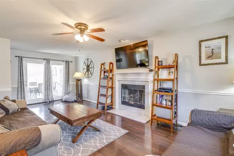 9 Tavern Pl, Durham, NC 27707 photo 2