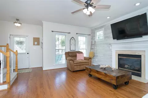 202 Forestcrest Ct, Apex, NC 27502 photo 4