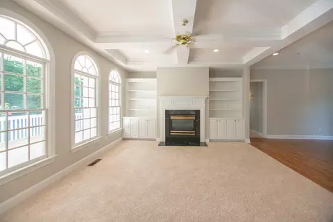1007 E Oak Dr, Durham, NC 27705 photo 5