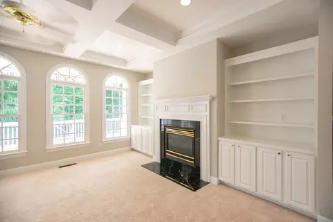 1007 E Oak Dr, Durham, NC 27705 photo 6
