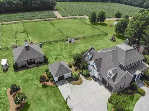 504 Dogeye Rd, Benson, NC 27504 photo 2