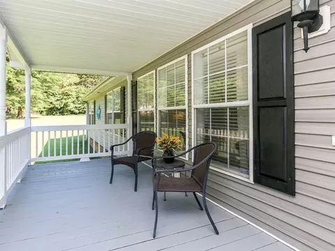 107 E Boyd Rd, Henderson, NC 27537 photo 2